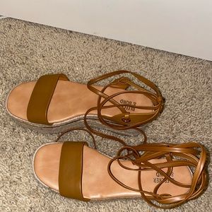 Camel sandals